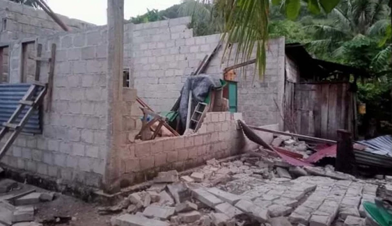 শক্তিশালী ভূমিকম্পে কাঁপলো ইন্দোনেশিয়া
