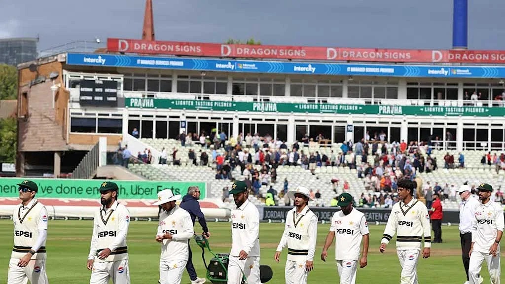 টেস্ট চ্যাম্পিয়নশিপের ১১ পয়েন্ট কাটা গেল পাকিস্তানের