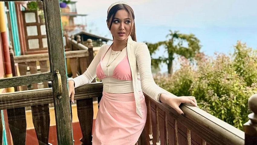 অনলাইন জুয়ার ভয়াবহতা নিয়ে ভিডিও, প্রশংসায় অভিনেত্রী চমক
