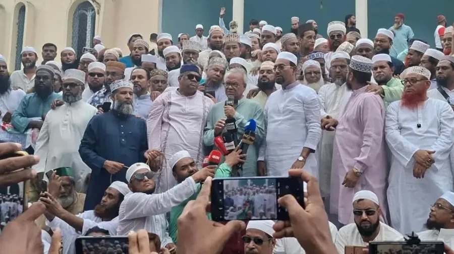 তাঁবেদার রাষ্ট্রের চেষ্টা হলে প্রতিরোধ গড়ার হুঁশিয়ারি রিজভীর