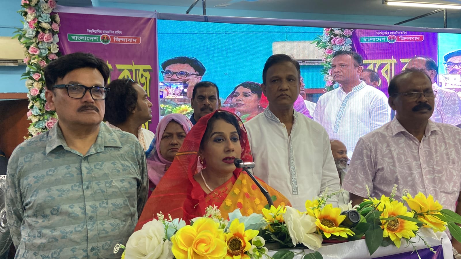 মেহেরপুরে জেলা বিএনপির সঙ্গে এমপি উর্মির মতবিনিময়
