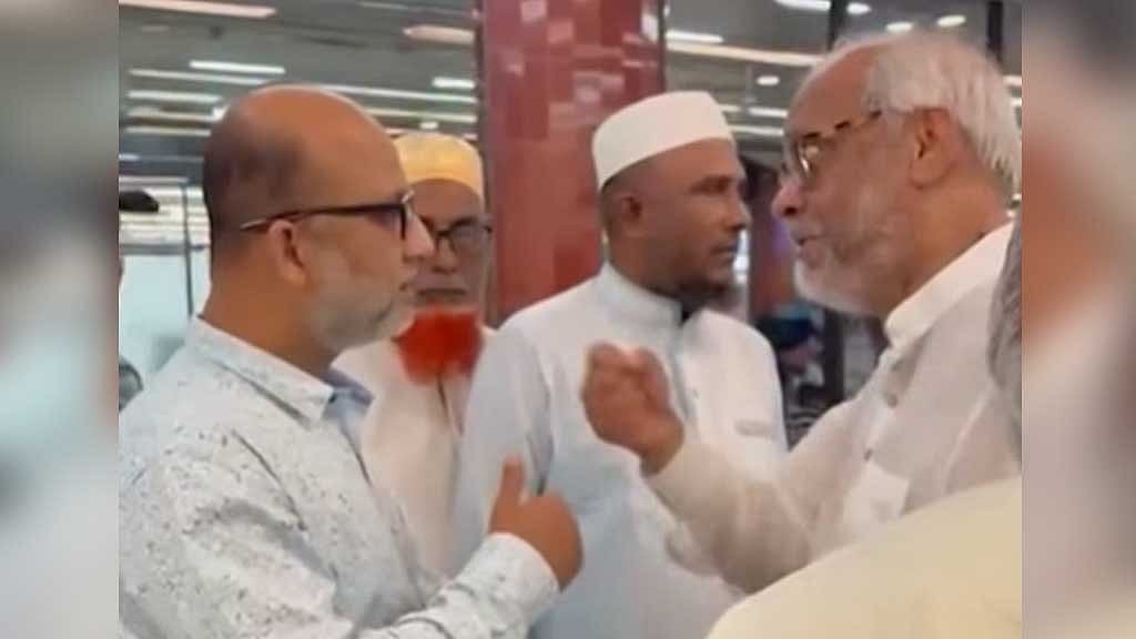 বিমানবন্দরে হট্টগোল: জামায়াত নেতা আখতারুজ্জামান ডিবি হেফাজতে