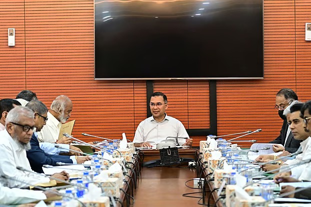 দুর্গাপূজায় টানা পাঁচ দিনের ছুটি, ১৭ অক্টোবর অফিস খোলা