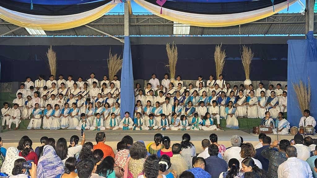 ঘুড়ি-কাশফুলে শরতের আবহে ছায়ানটের বর্ণিল সাংস্কৃতিক আয়োজন