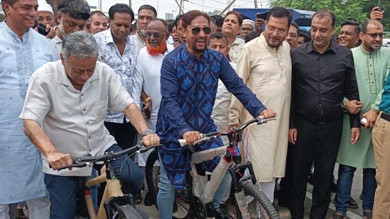 চট্টগ্রামে চালু হলো দেশের প্রথম সাইকেল ট্র্যাক
