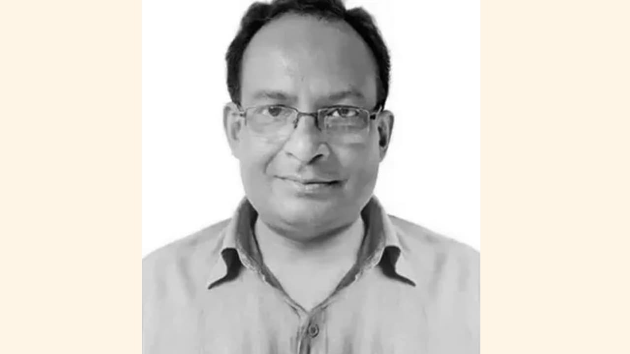 সাংবাদিক আমির খসরুর মৃত্যু, চার দশকের কর্মজীবনের অবসান