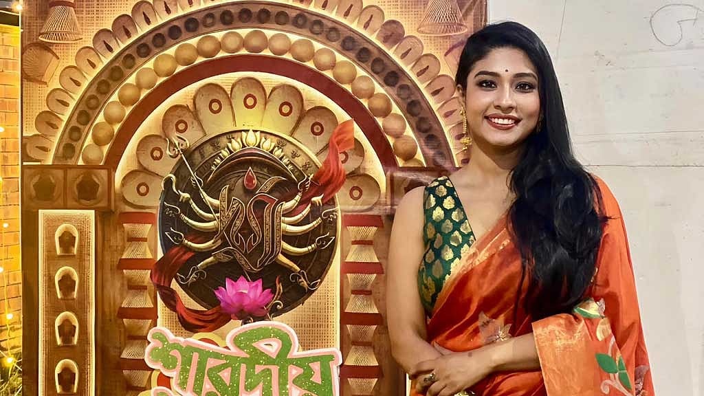 দুর্গোৎসবের আনন্দ কখনো ফিকে হয় না: নৃত্যশিল্পী পূজা সেনগুপ্ত