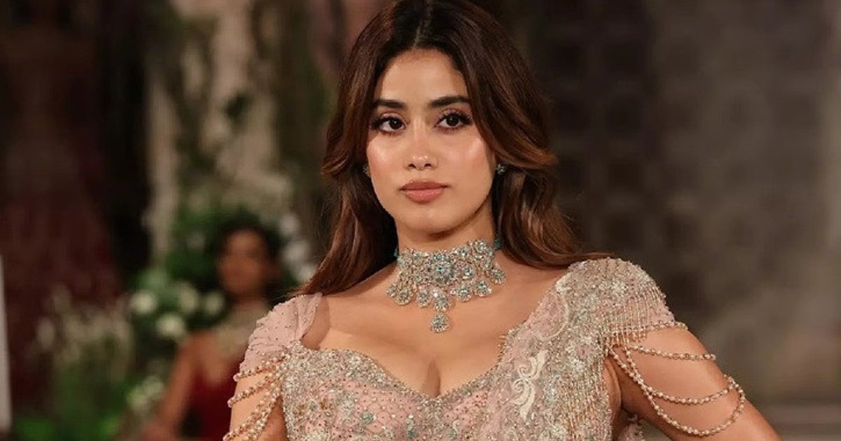 অবশেষে প্রেমের কথা স্বীকার করলেন জাহ্নবী কাপুর