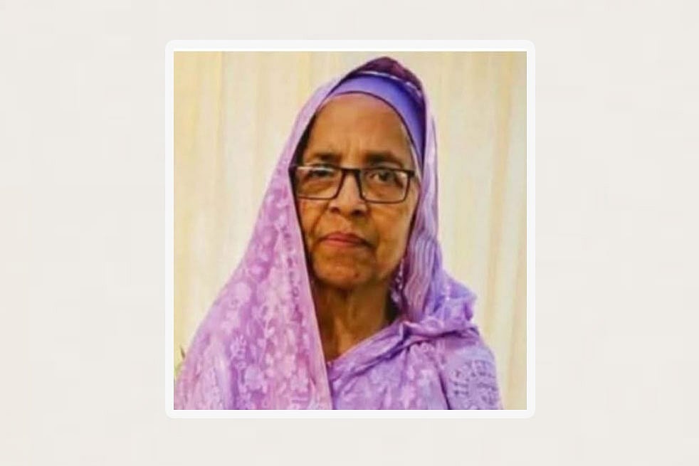ছেলের মৃত্যুর ৪৫ দিন পর বাসায় মিলল মায়ের মরদেহ