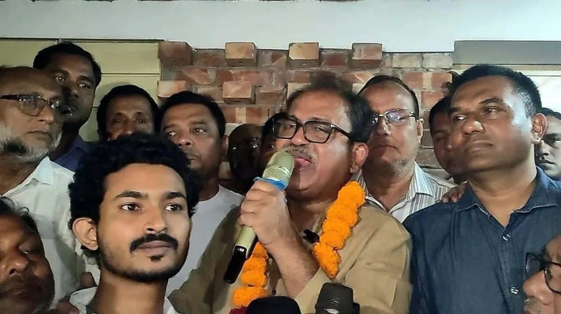 জামায়াত প্রার্থীকে হারিয়ে মির্জা ফয়সলের জয়, ‘সত্যের বিজয়’